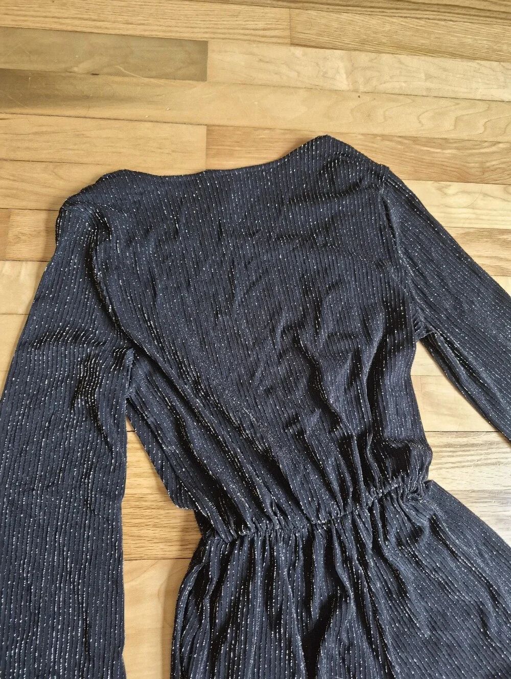 Black Metallic Sparkle Long-Sleeve Romper - Picture 8 of 11